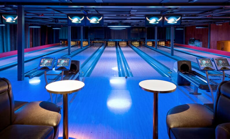 John's Scotts bowling