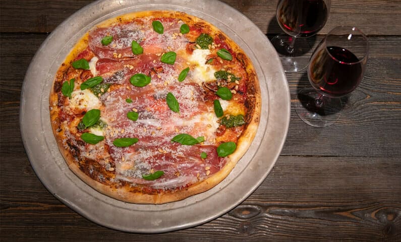 Stockholms Glass- & Pastahus pizza