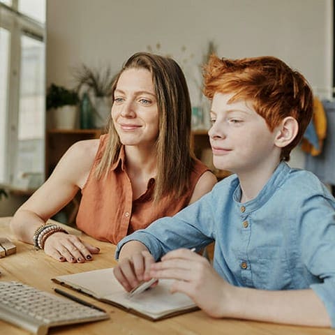 SmartStudies – få toppbetyg med läxhjälp i Stockholm